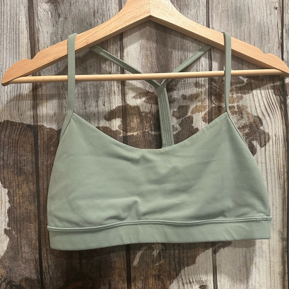 Lululemon size 10 sports bra